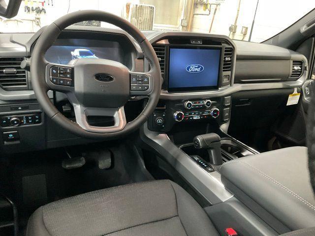 new 2025 Ford F-150 car, priced at $61,660