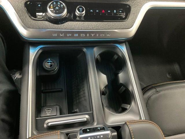 new 2025 Ford Expedition car, priced at $84,866