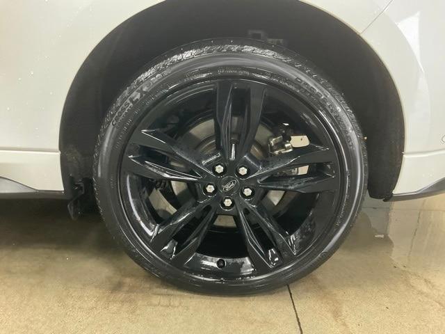 used 2022 Ford Edge car, priced at $33,495