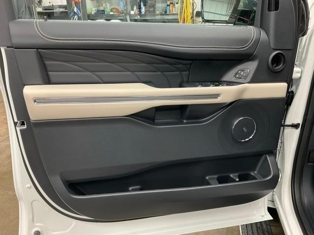 new 2024 Ford Expedition Max car, priced at $85,016