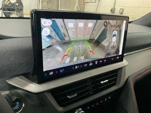new 2025 Ford Explorer car, priced at $59,998