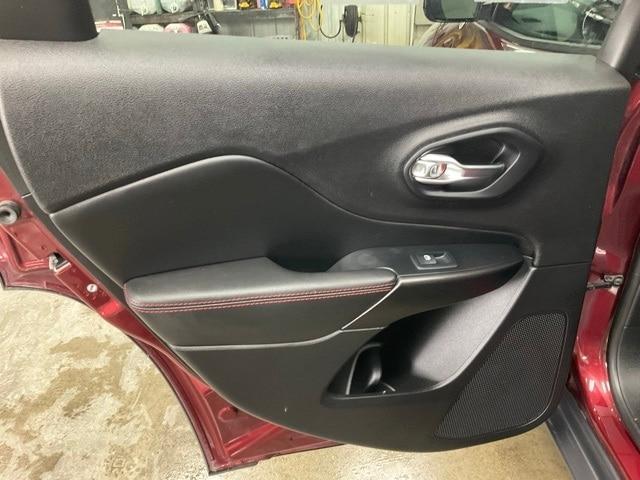 used 2019 Jeep Cherokee car, priced at $21,495