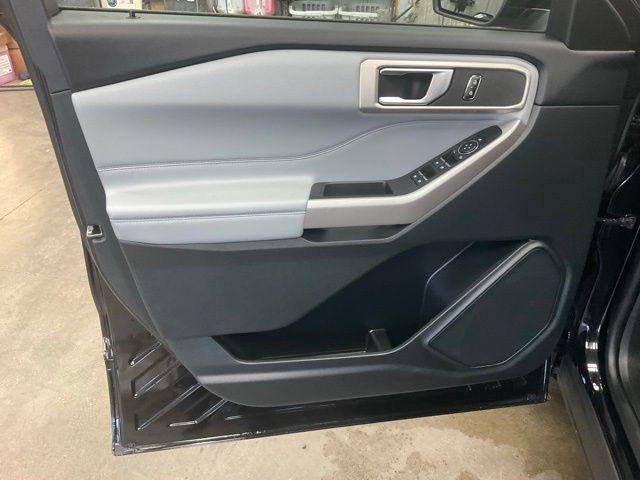 used 2023 Ford Explorer car, priced at $35,995