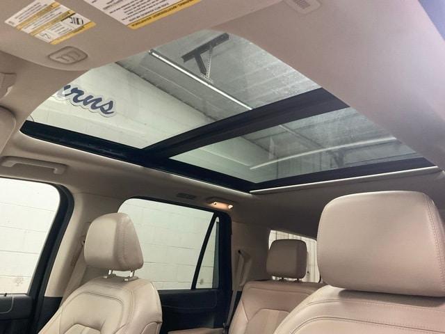 used 2023 Ford Expedition car, priced at $45,495