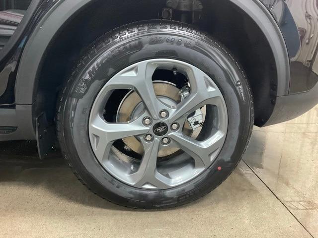 new 2025 Ford Escape car, priced at $33,431