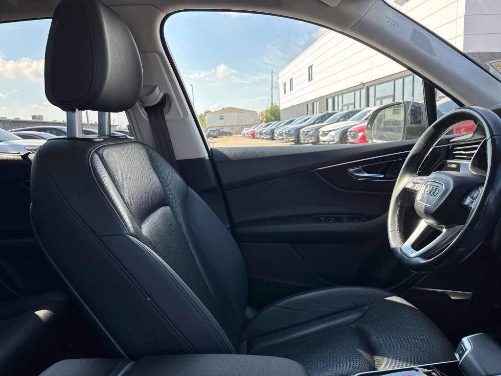 used 2020 Audi Q7 car, priced at $19,995