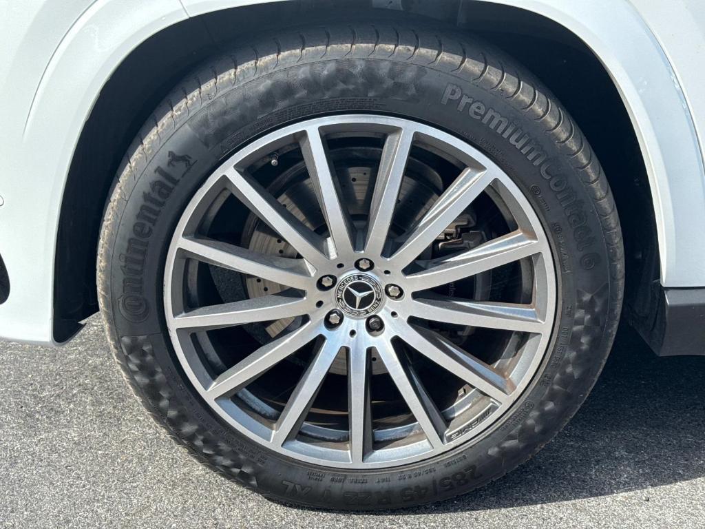 used 2025 Mercedes-Benz GLS 580 car, priced at $108,990