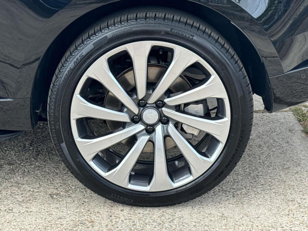 new 2025 Land Rover Range Rover car, priced at $149,985
