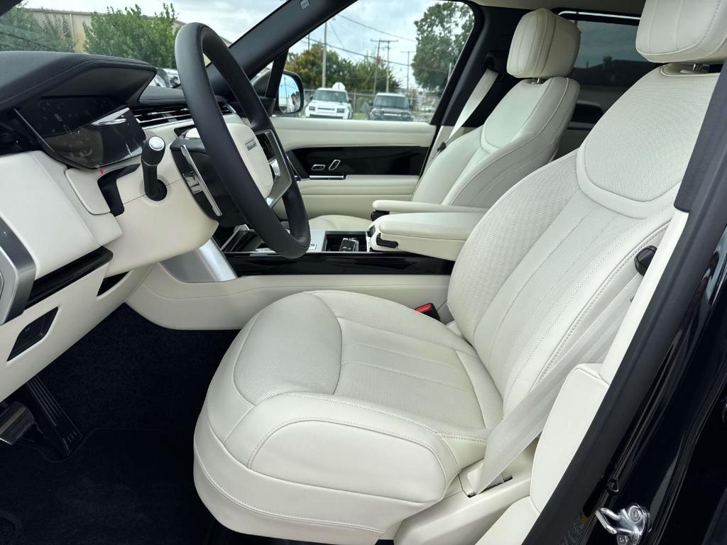 new 2025 Land Rover Range Rover car, priced at $149,985
