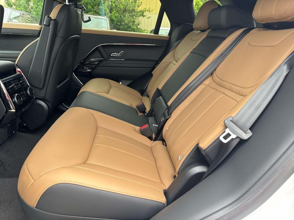 new 2025 Land Rover Range Rover Sport car, priced at $108,130