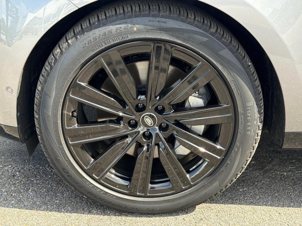 new 2025 Land Rover Range Rover car, priced at $132,655