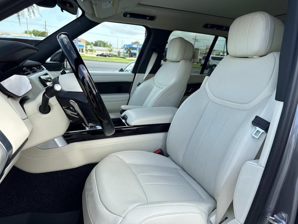 new 2025 Land Rover Range Rover car, priced at $132,655