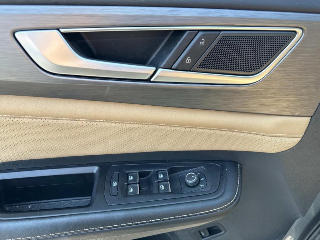 used 2024 Volkswagen Atlas Cross Sport car, priced at $36,290