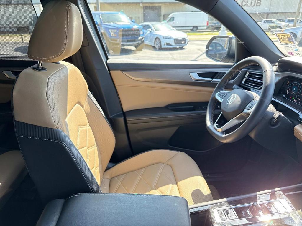 used 2024 Volkswagen Atlas Cross Sport car, priced at $36,290
