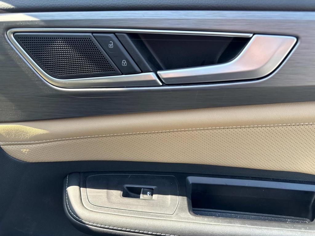 used 2024 Volkswagen Atlas Cross Sport car, priced at $36,290