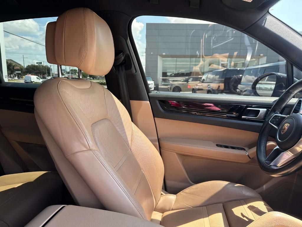 used 2019 Porsche Cayenne car, priced at $36,690