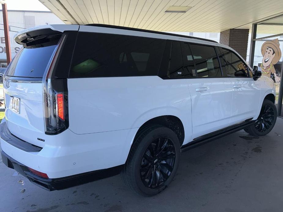 used 2021 Cadillac Escalade ESV car, priced at $61,925