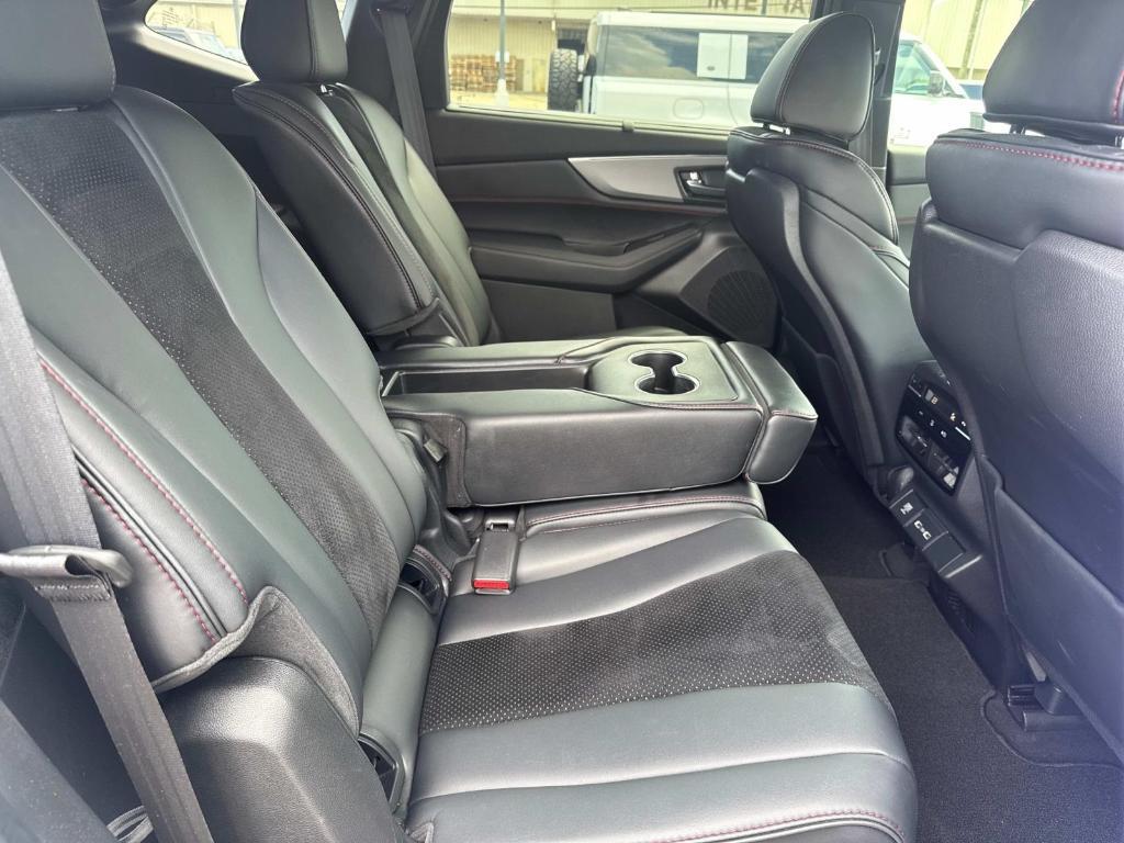used 2022 Acura MDX car, priced at $41,790
