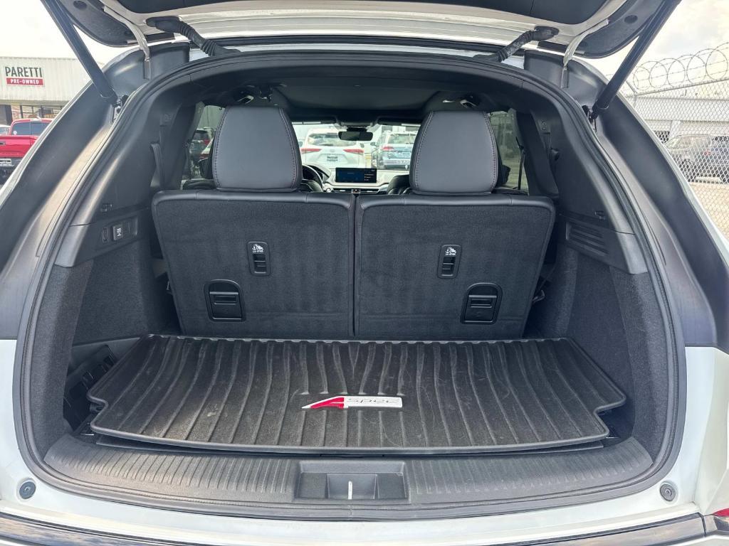 used 2022 Acura MDX car, priced at $41,790