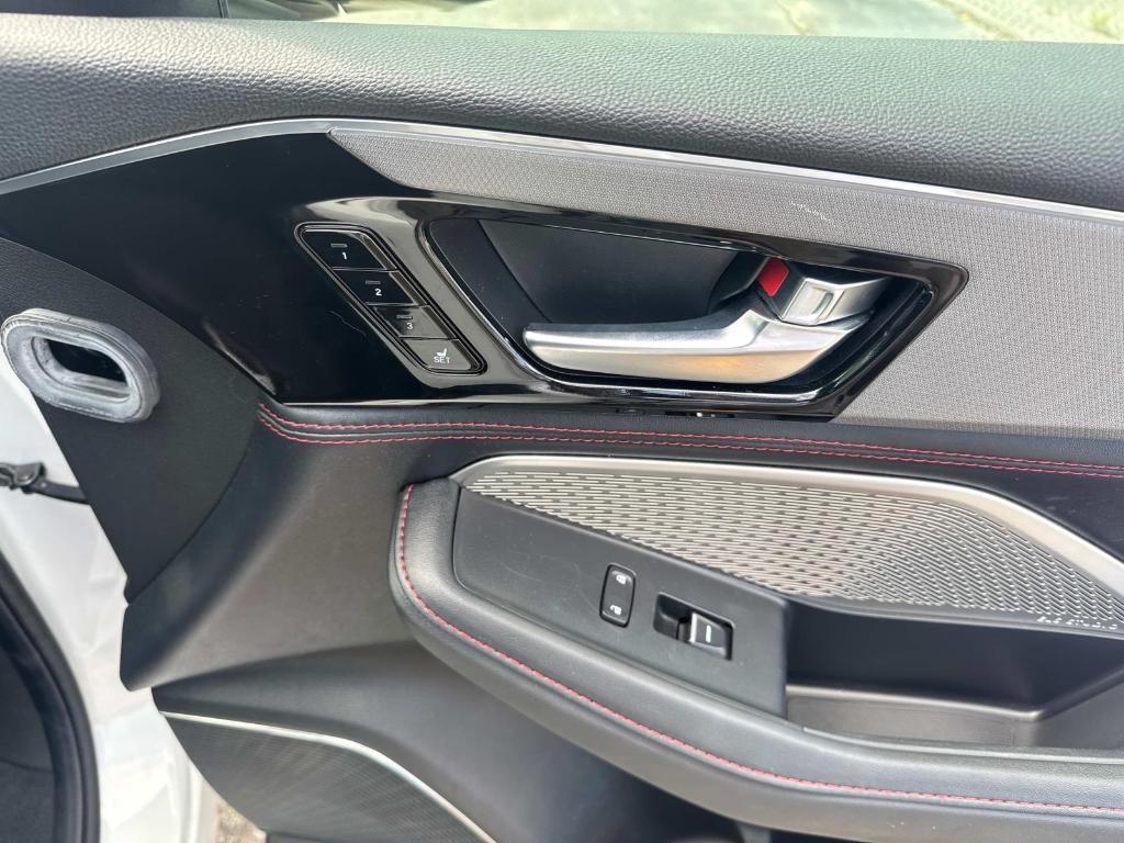used 2022 Acura MDX car, priced at $41,790