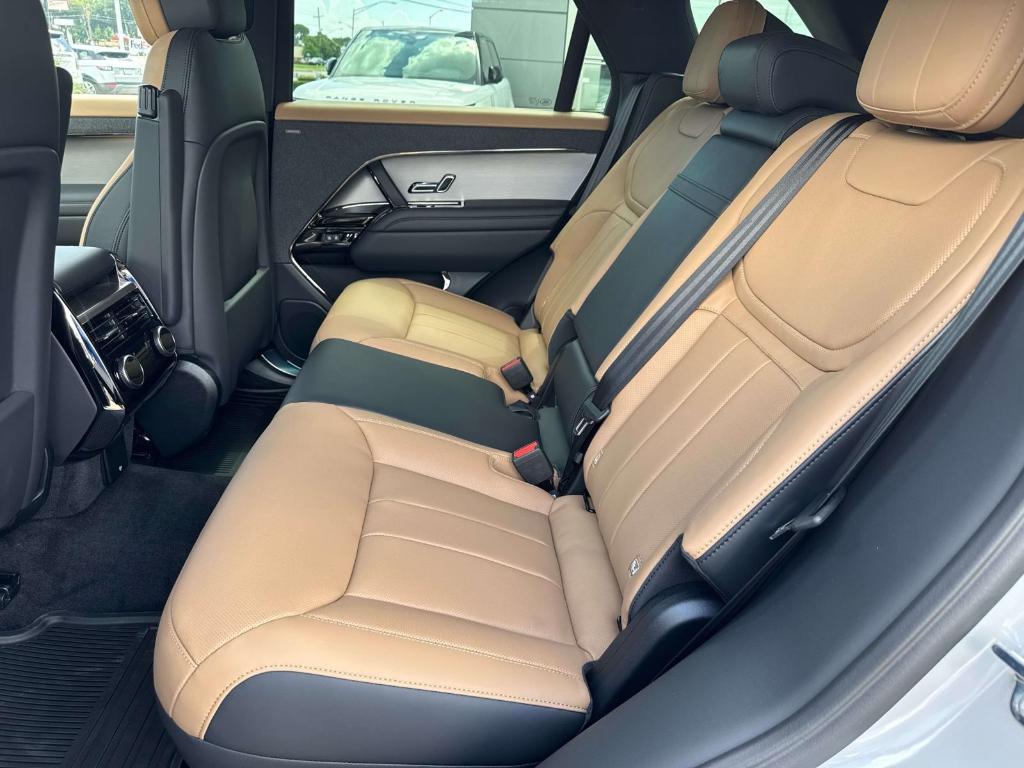 new 2025 Land Rover Range Rover Sport car, priced at $124,045