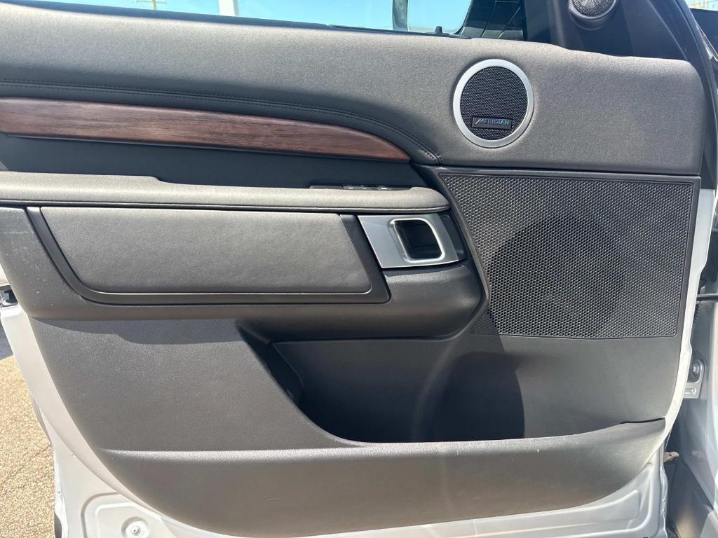 used 2024 Land Rover Discovery car, priced at $45,888