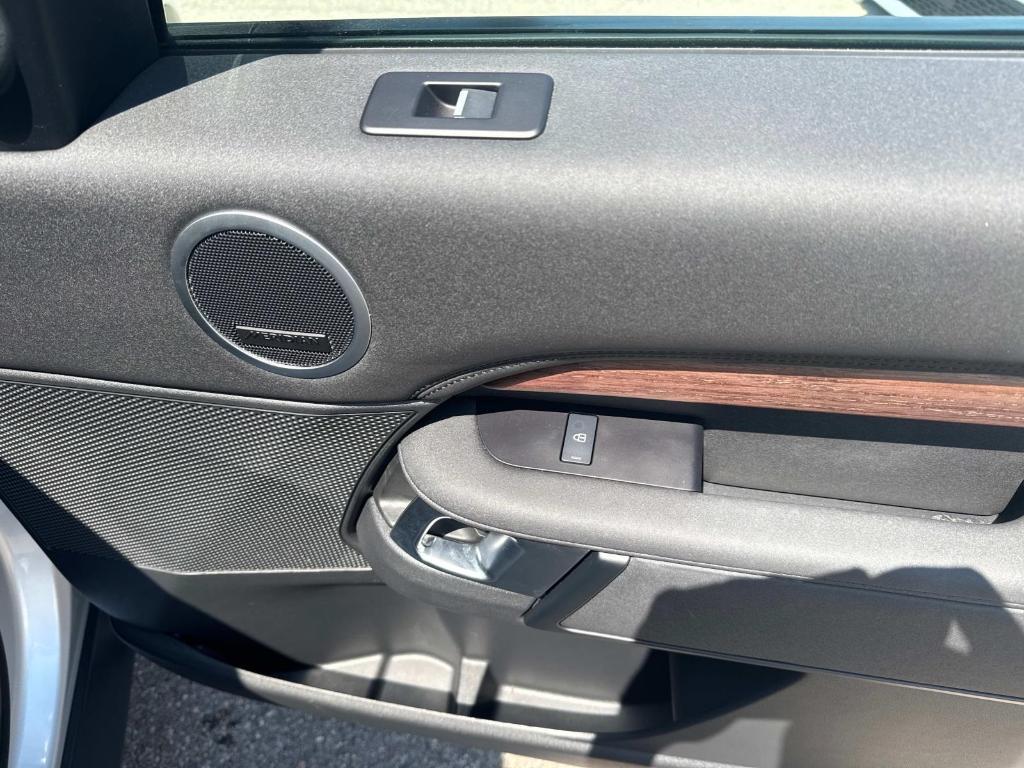 used 2024 Land Rover Discovery car, priced at $45,888