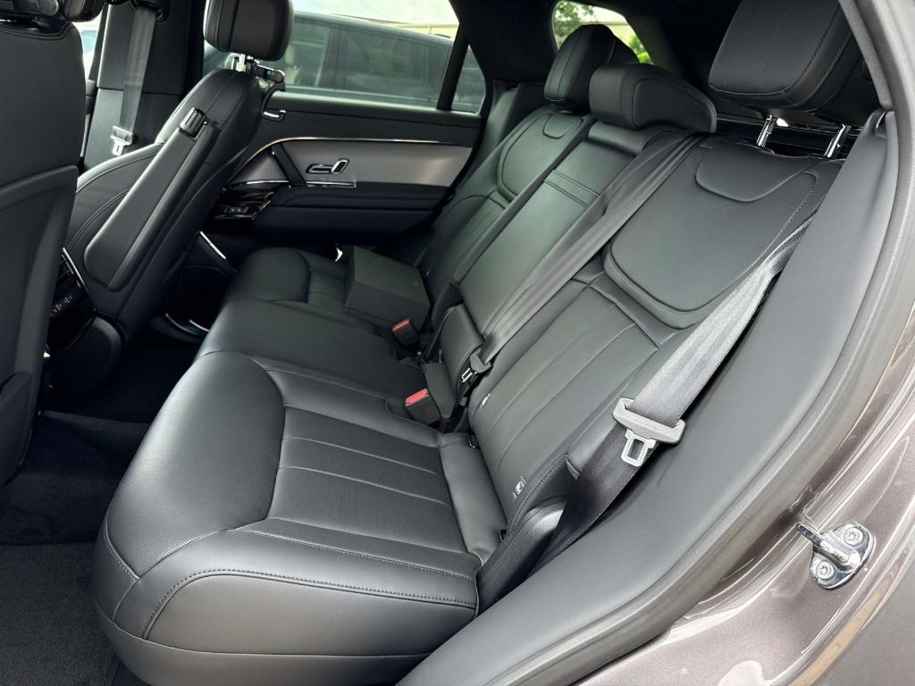new 2025 Land Rover Range Rover Sport car, priced at $91,255