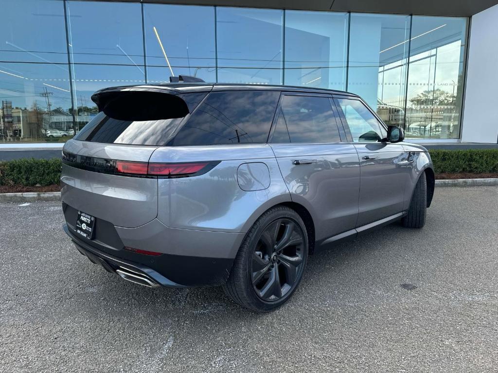 new 2024 Land Rover Range Rover Sport car