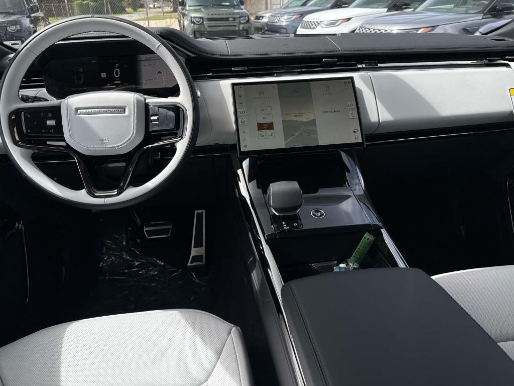 new 2025 Land Rover Range Rover Sport car, priced at $105,075
