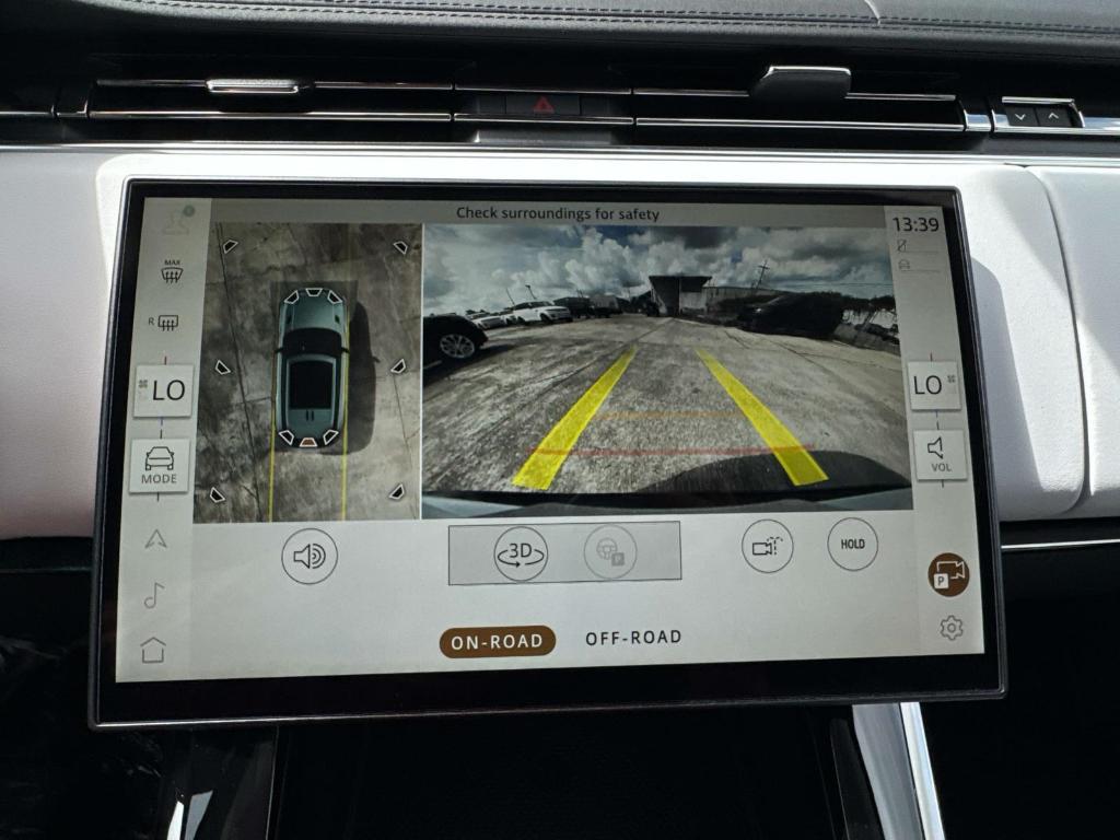 new 2025 Land Rover Range Rover Sport car, priced at $105,075