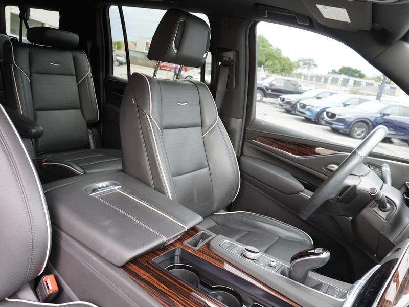 used 2023 Cadillac Escalade ESV car, priced at $89,990