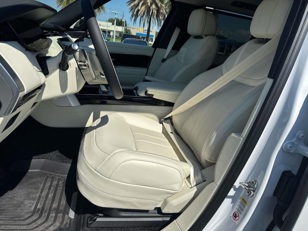 new 2025 Land Rover Range Rover car, priced at $140,760