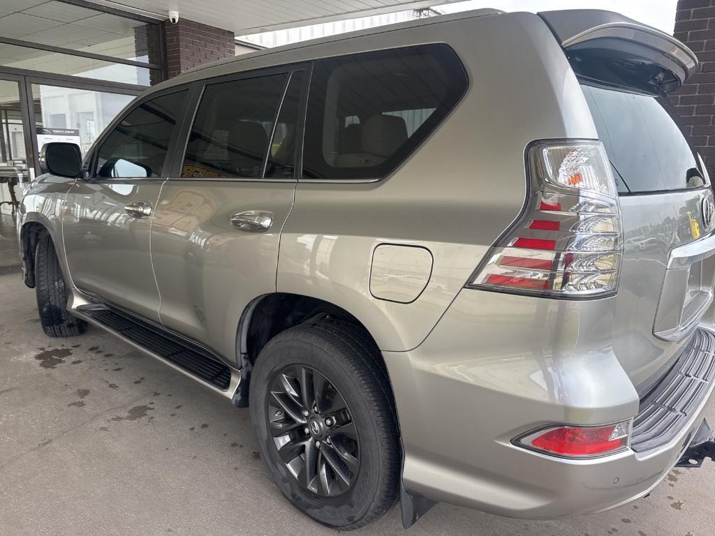 used 2020 Lexus GX 460 car, priced at $42,390