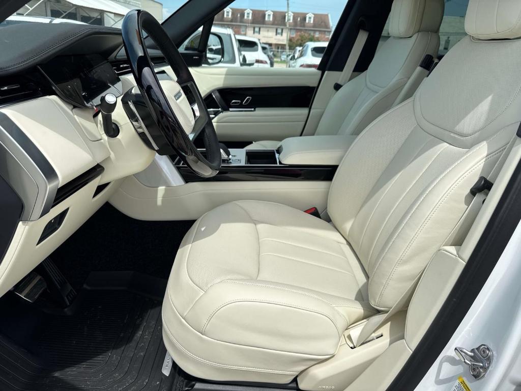 new 2025 Land Rover Range Rover car, priced at $128,500