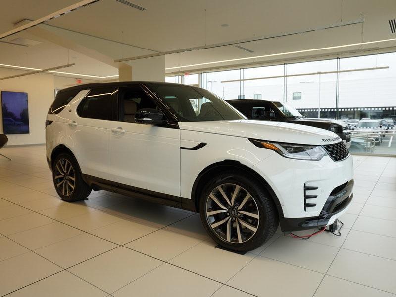 new 2024 Land Rover Discovery car, priced at $77,238