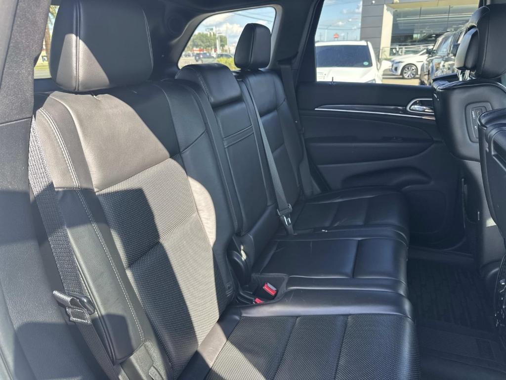 used 2016 Jeep Grand Cherokee car, priced at $19,390