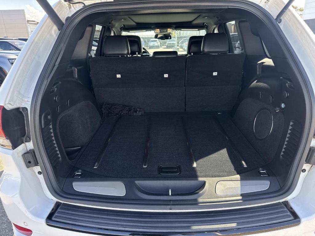 used 2016 Jeep Grand Cherokee car, priced at $19,390