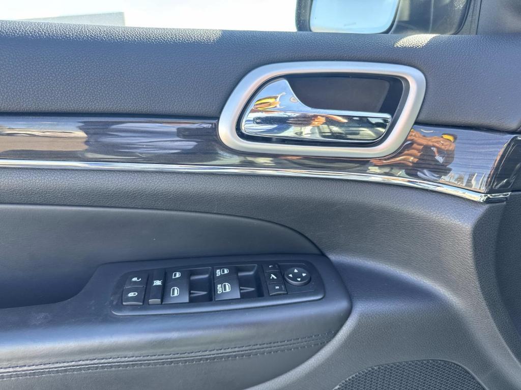 used 2016 Jeep Grand Cherokee car, priced at $19,390