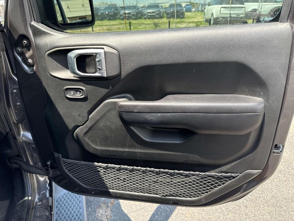 used 2019 Jeep Wrangler Unlimited car, priced at $27,990