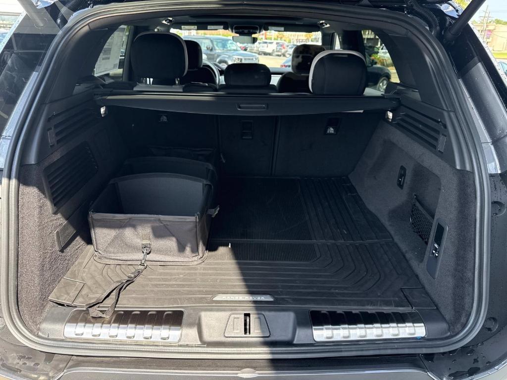 new 2025 Land Rover Range Rover Sport car, priced at $112,805