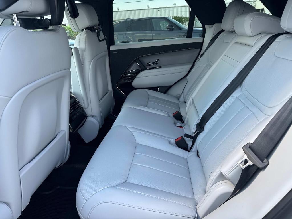 new 2025 Land Rover Range Rover Sport car, priced at $92,920