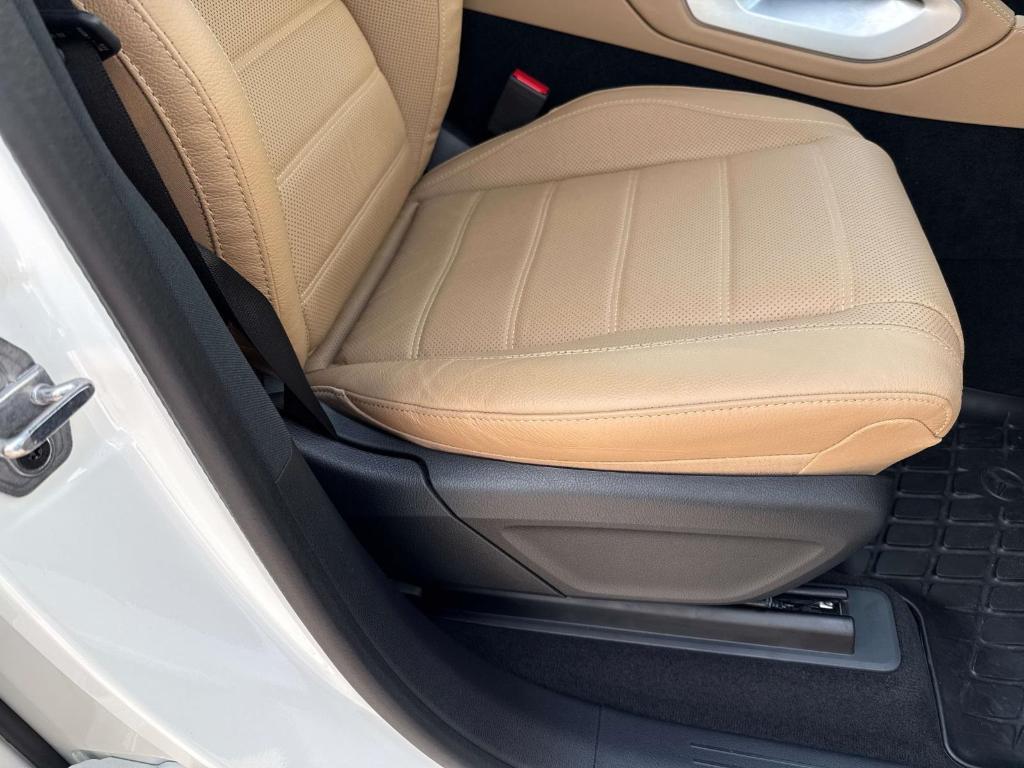 used 2024 Mercedes-Benz GLE 450 car, priced at $67,890