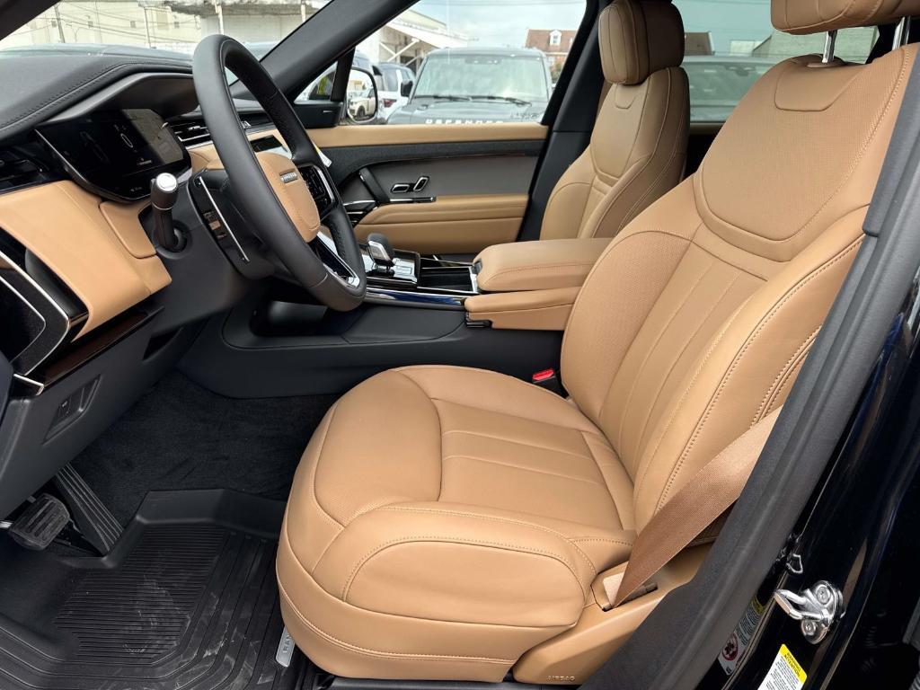 new 2025 Land Rover Range Rover Sport car, priced at $90,835