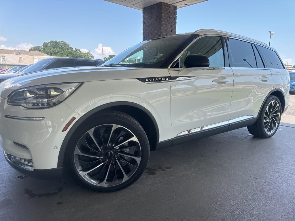 used 2023 Lincoln Aviator car, priced at $58,950
