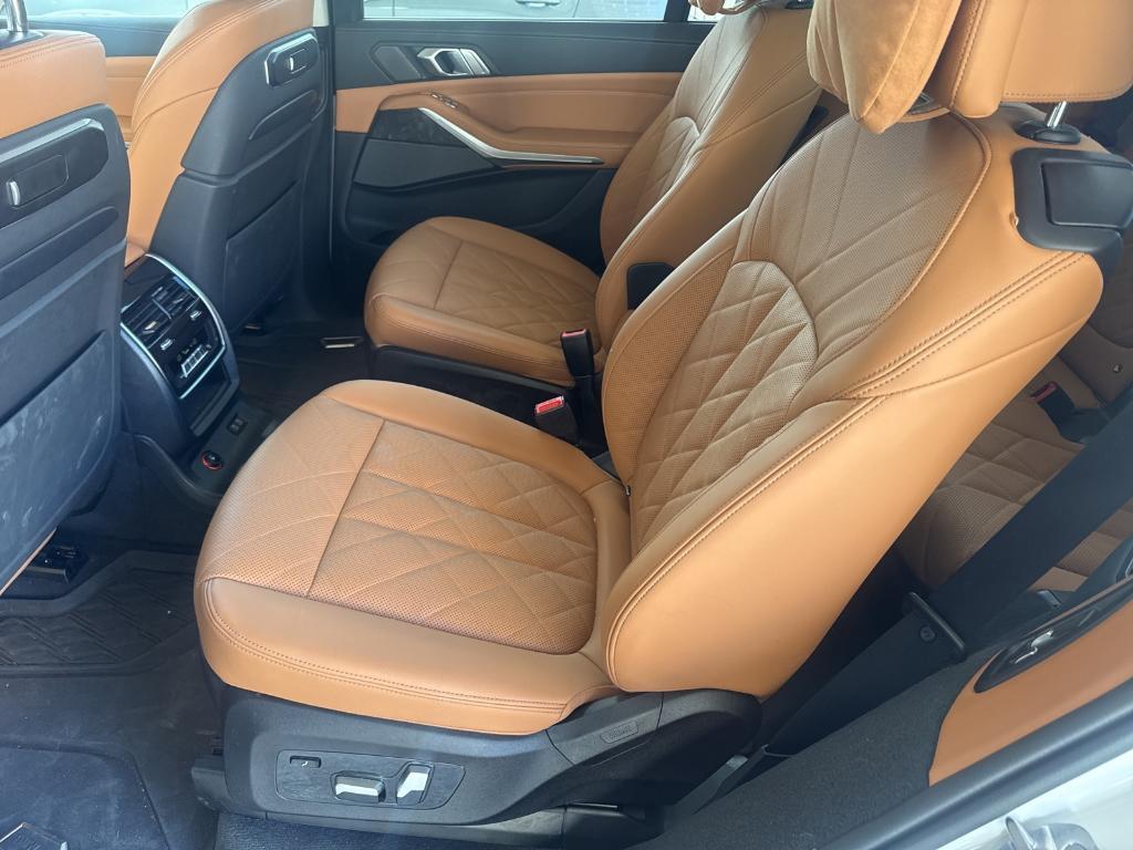 used 2023 BMW X7 car, priced at $70,690