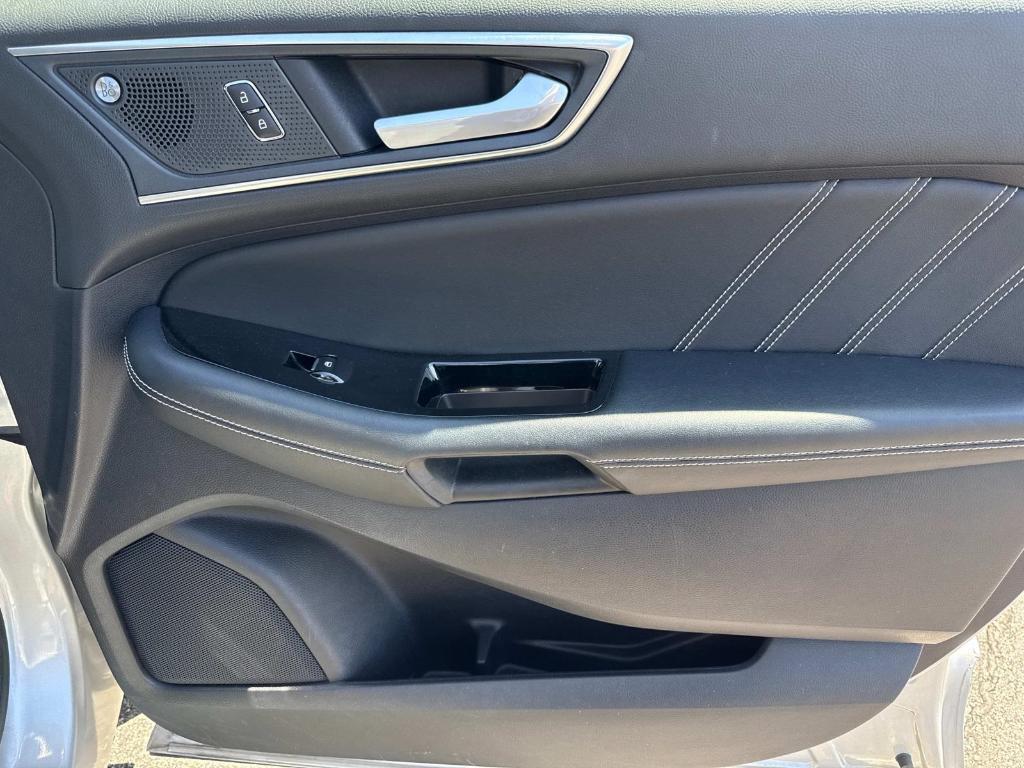 used 2019 Ford Edge car, priced at $23,990