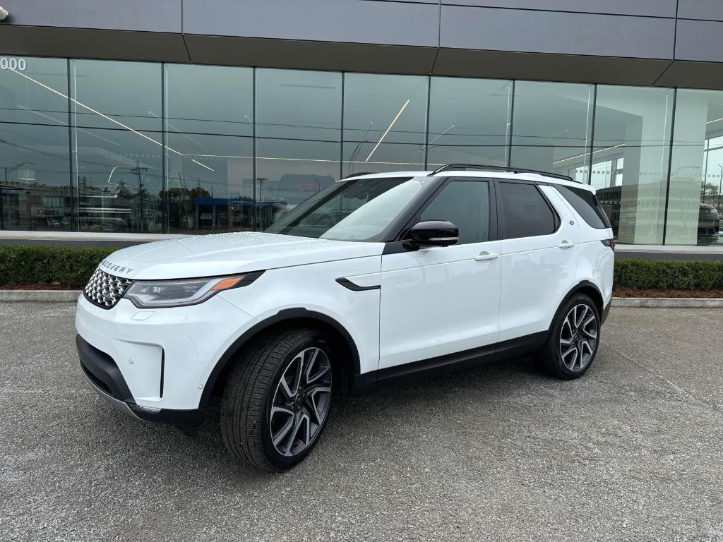 new 2025 Land Rover Discovery car, priced at $66,943