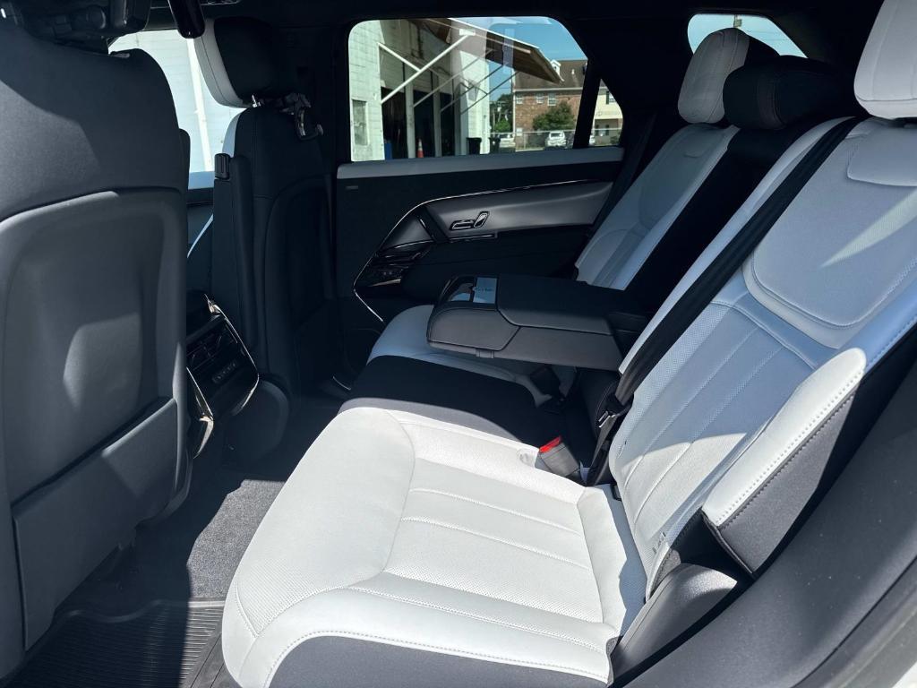 new 2025 Land Rover Range Rover Sport car, priced at $123,915