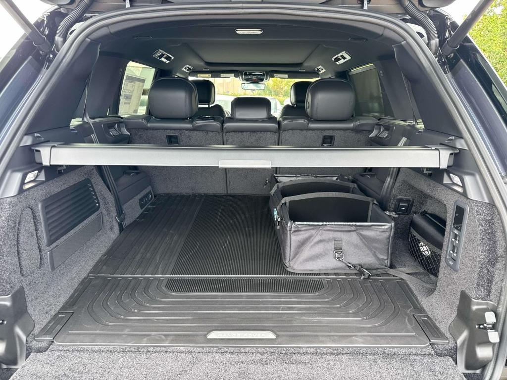 new 2025 Land Rover Range Rover car, priced at $159,685